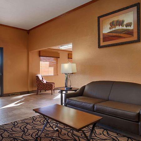 Best Western Martinsville Inn Bagian luar foto
